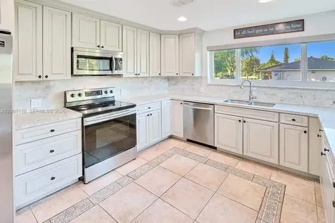 480 W Mount Vernon Drive Plantation FL 33325