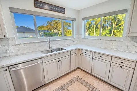 480 W Mount Vernon Drive Plantation FL 33325