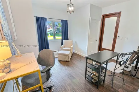 480 W Mount Vernon Drive Plantation FL 33325