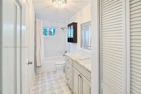480 W Mount Vernon Drive Plantation FL 33325