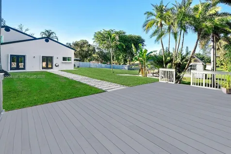 480 W Mount Vernon Drive Plantation FL 33325