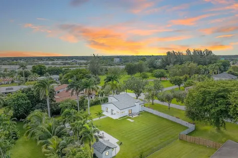 480 W Mount Vernon Drive Plantation FL 33325