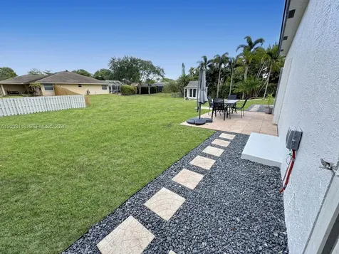 480 W Mount Vernon Drive Plantation FL 33325