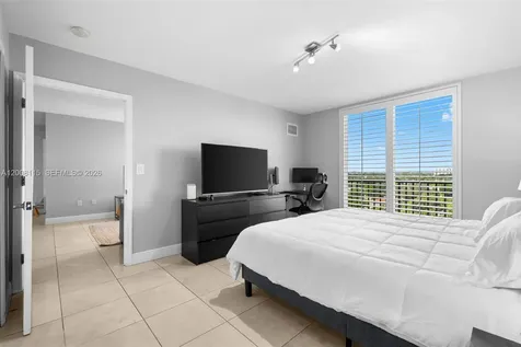 2550 SW 27th Avenue Miami FL 33133