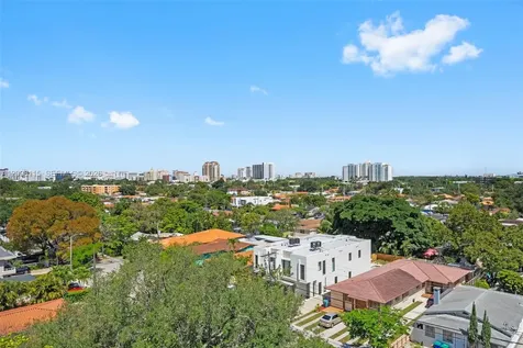 2550 SW 27th Avenue Miami FL 33133