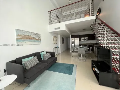 41 SE 5th Street Miami FL 33131