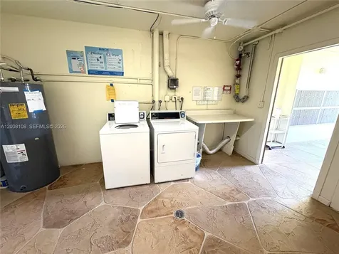 254 Mansfield G Boca Raton FL 33434