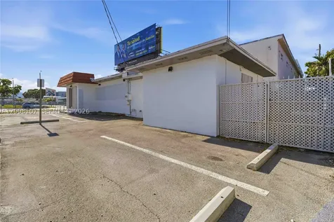 470 NW 22nd Avenue Miami FL 33125