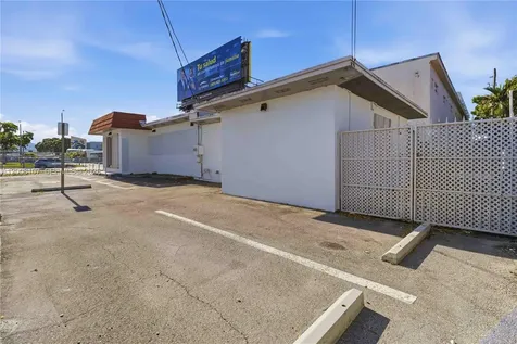 470 NW 22nd Avenue Miami FL 33125