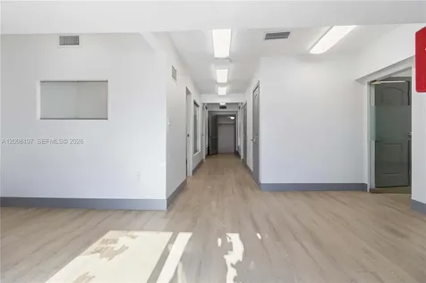 470 NW 22nd Avenue Miami FL 33125