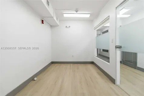470 NW 22nd Avenue Miami FL 33125