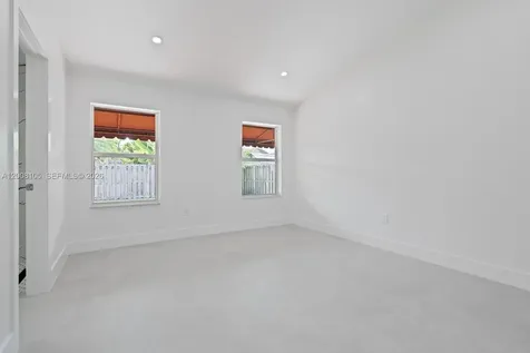 21505 SW 89th Path Cutler Bay FL 33189