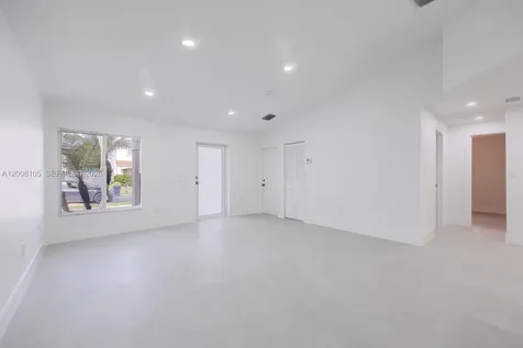 21505 SW 89th Path Cutler Bay FL 33189