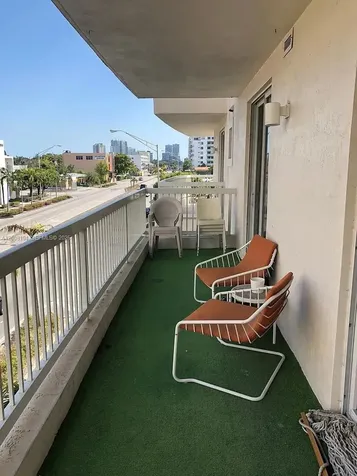 2400 SW 27th Avenue Miami FL 33145
