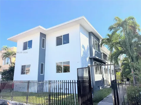 7325 Byron Avenue Miami Beach FL 33141