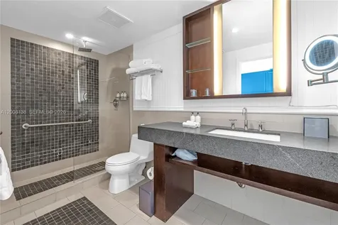 17315 Collins Sunny Isles Beach FL 33160