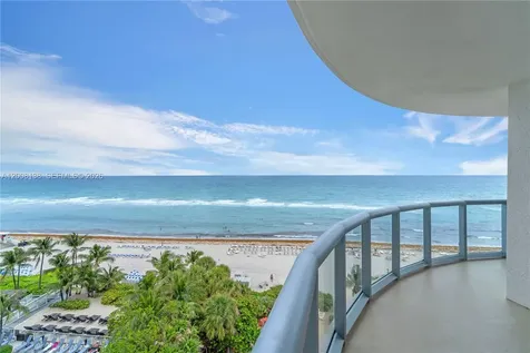 17315 Collins Sunny Isles Beach FL 33160