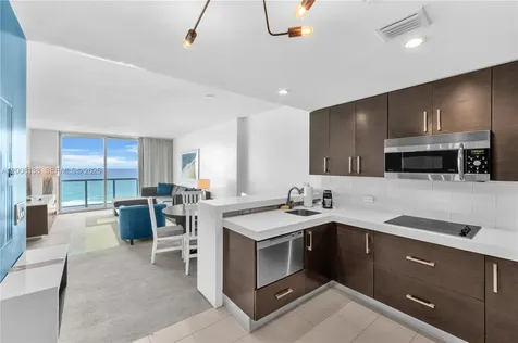 17315 Collins Sunny Isles Beach FL 33160