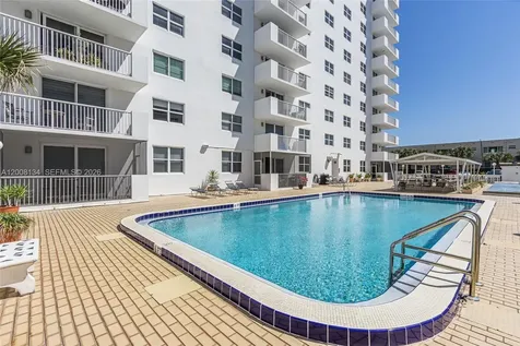 1601 S Ocean Drive Hollywood FL 33019