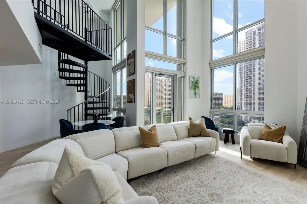 300 S Biscayne Boulevard Miami FL 33131