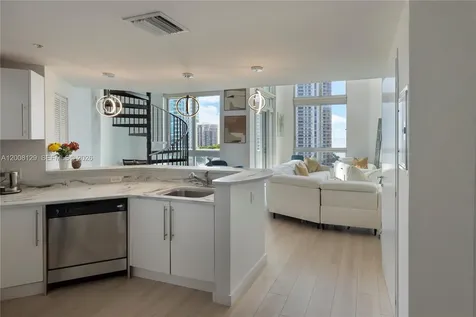 300 S Biscayne Boulevard Miami FL 33131
