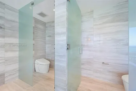 18975 Collins Avenue Sunny Isles Beach FL 33160