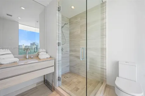 18975 Collins Avenue Sunny Isles Beach FL 33160