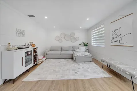 8640 SW 125th Street Miami FL 33156