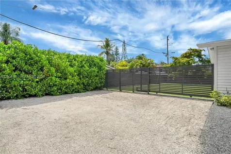 8640 SW 125th Street Miami FL 33156