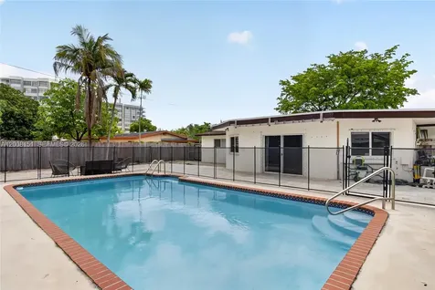 1155 NE 184th Street Miami FL 33179