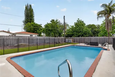 1155 NE 184th Street Miami FL 33179