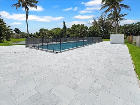 2181 SW 117th Terrace Davie FL 33325
