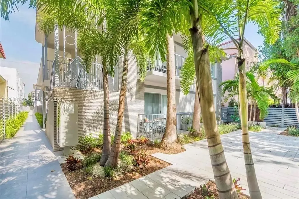 740 Meridian Avenue Miami Beach FL 33139