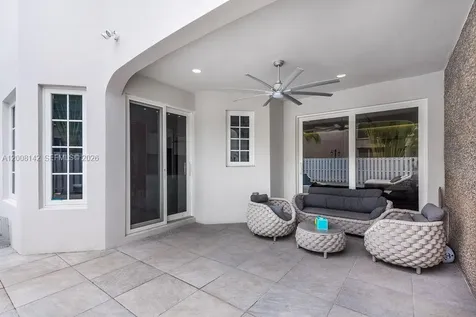 3949 194th Lane Sunny Isles Beach FL 33160