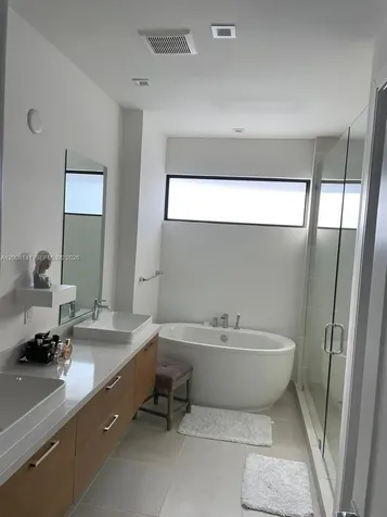 8283 NW 44th Street Doral FL 33166