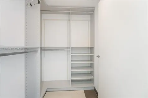 200 Biscayne Boulevard Way Miami FL 33131