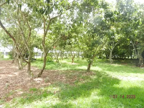 18950 SW 240th Street Homestead FL 33031