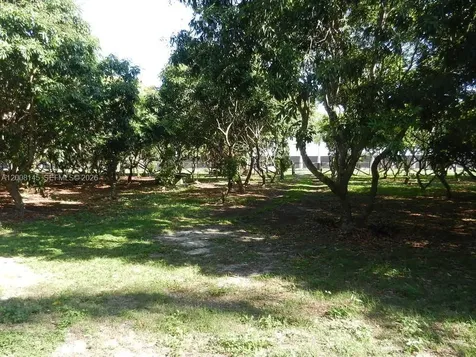 18950 SW 240th Street Homestead FL 33031