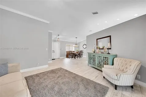 9841 SW 1st Street Plantation FL 33324
