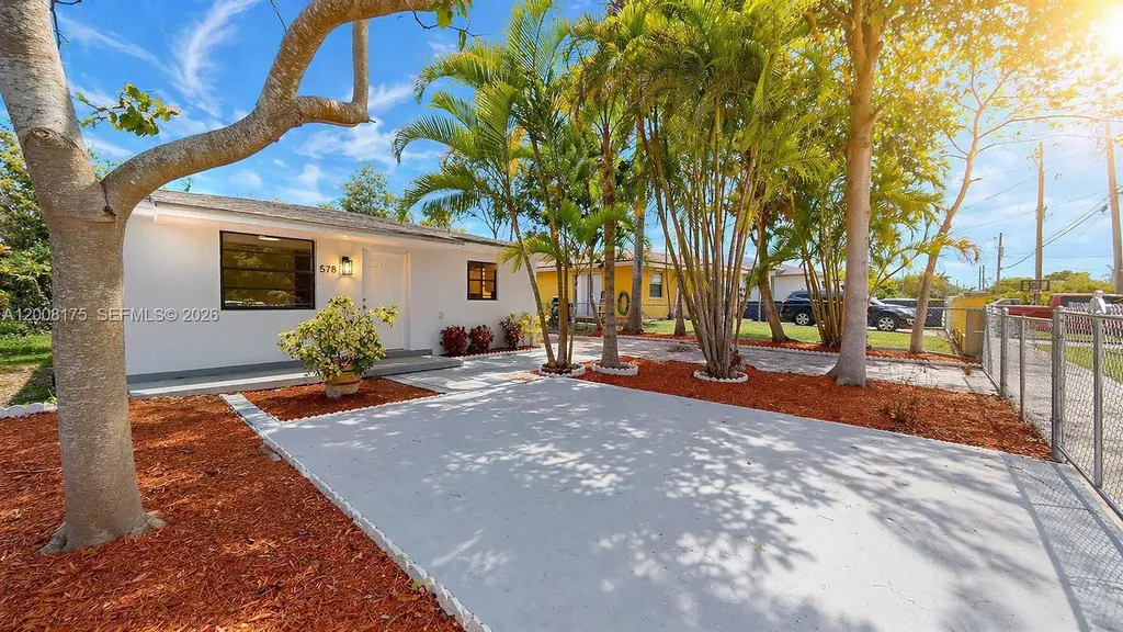 578 SW 2nd Street Florida City FL 33034