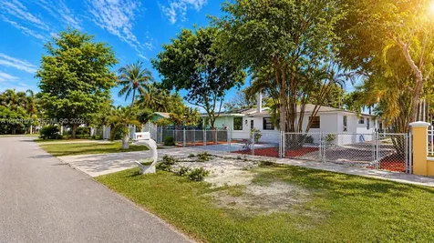 578 SW 2nd Street Florida City FL 33034