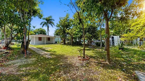 578 SW 2nd Street Florida City FL 33034