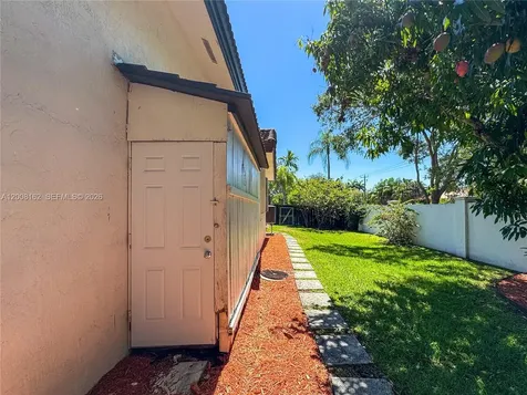 16782 SW 78th Court Palmetto Bay FL 33157