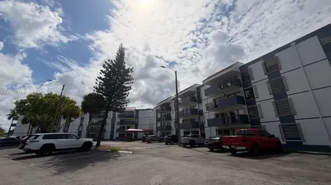 5900 SW 127th Avenue Miami FL 33183