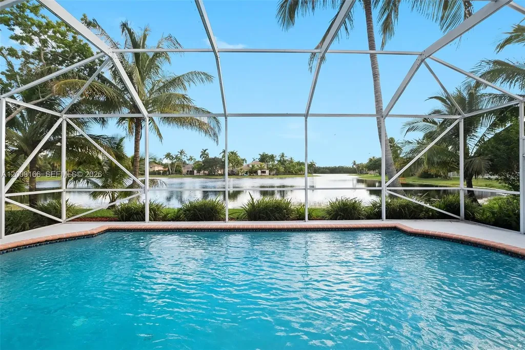 646 Heritage Drive Weston FL 33326