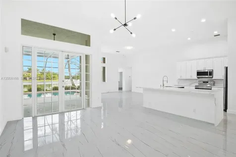 646 Heritage Drive Weston FL 33326