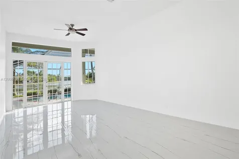 646 Heritage Drive Weston FL 33326