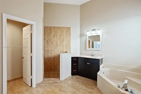646 Heritage Drive Weston FL 33326