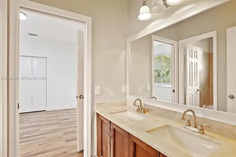 646 Heritage Drive Weston FL 33326