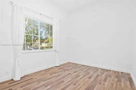 646 Heritage Drive Weston FL 33326